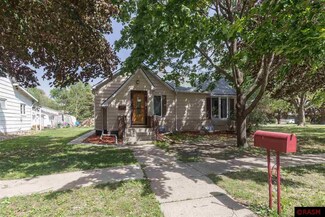103 103 N Thompson, Delavan, MN 56023