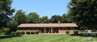 286 Midway Park Ln, Taylorsville, NC 28681
