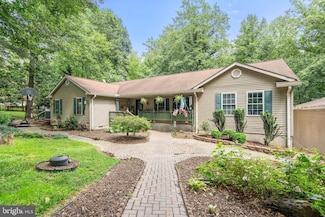 590 Vaught Dr, Front Royal, VA 22630