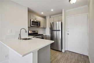 2285 Peachtree Rd NE, Atlanta, GA 30309