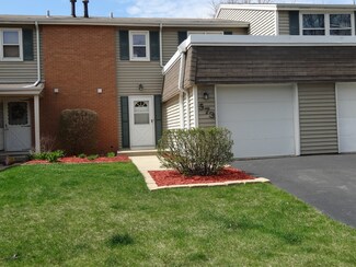 573 Thomas Rd, Bolingbrook, IL 60440