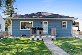 949 Higgins Ave, Neenah, WI 54956