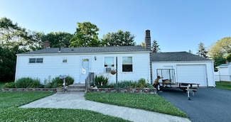 80 Birchwood Dr, Middletown, CT 06457