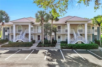 8228 Twelve Oaks Cir Unit 323, Naples, FL 34113