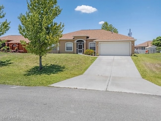 821 Carlfield Ave, Lehigh Acres, FL 33971