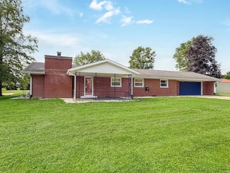 8883 W Hilltop Ln, Elwood, IN 46036