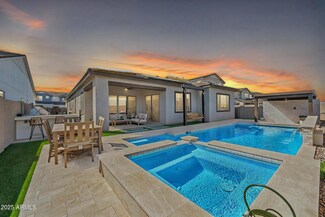 1356 E Penedes Ct, Gilbert, AZ 85298