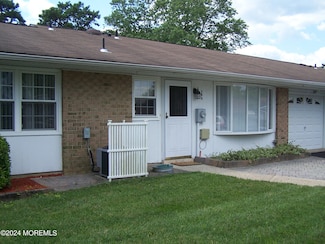 38B Edinburgh Ln, Manchester, NJ 08759