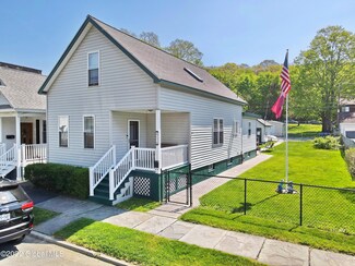 654 6th Ave, Troy, NY 12182