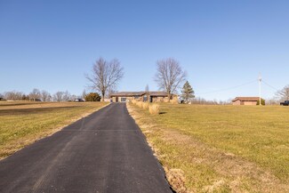 9727 E Farm Road 86, Strafford, MO 65757