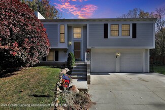 2627 Champion Way, Lansing, MI 48910