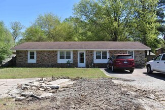 2315 Oakwood Road Roads, Pine Bluff, AR 71603