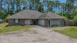 241 Mullet Dr, Freeport, FL 32439