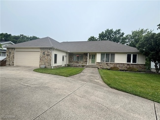 29123 Ridge Rd, Wickliffe, OH 44092
