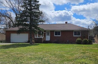 2908 Robert Pkwy, Brunswick, OH 44212