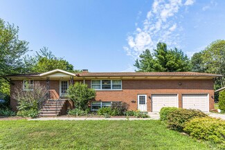315 E Davis St, Paw Paw, MI 49079
