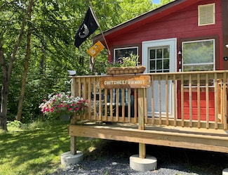51 N Guilford Rd, Monson, ME 04464