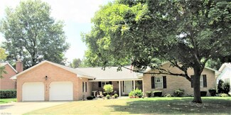 1818 N Walnut St, Dover, OH 44622
