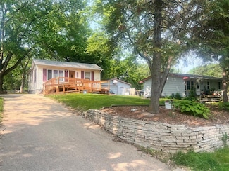 1524 E Virginia Ave, Des Moines, IA 50320