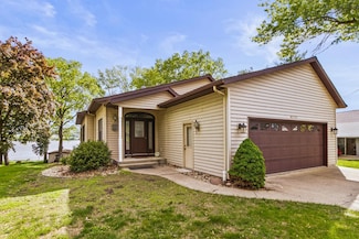 N2705 Demynck Rd, Lodi, WI 53555