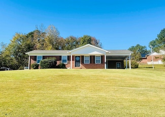 136 Perkins St, Selmer, TN 38375