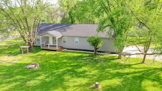 1205 Curtis Ave, Excelsior Springs, MO 64024