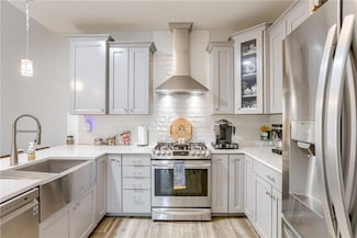 9421 N Gower Ave, Kansas City, MO 64154