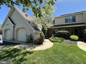 211 Nathan Dr, North Brunswick, NJ 08902