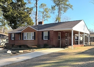 211 Highland Ave, Troy, AL 36081