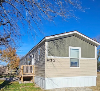 2320 E Macarthur Rd Unit W-30, Wichita, KS 67216
