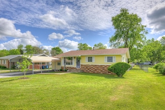 1908 Hazel St, Carthage, MO 64836