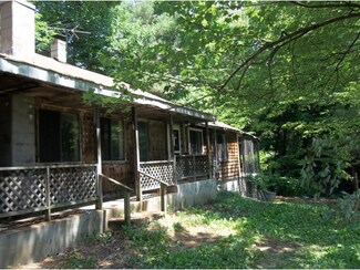 54 Gilman Way, Tamworth, NH 03886