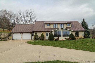 6481 Weber Rd, Bellevue, IA 52031