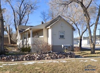 831 Dilger Ave, Rapid City, SD 57701