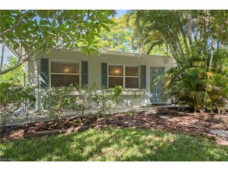 277 Porter St, Naples, FL 34113