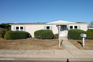 650 Dede Dr, Freehold Township, NJ 07728