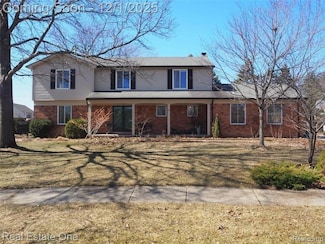 5837 Folkstone Dr, Troy, MI 48085