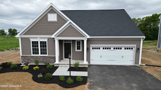 24 Silver Oak Dr, Clifton Park, NY 12065