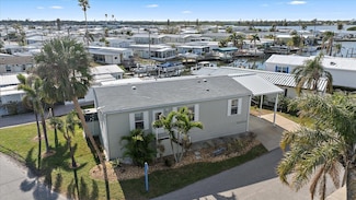 298 Bahama Dr, Palmetto, FL 34221
