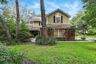1917 Lakeside Dr S, Fernandina Beach, FL 32034