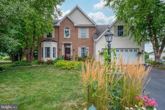 829 Victoria Ln, Palmyra, PA 17078