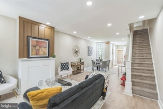2070 Bridge St, Philadelphia, PA 19124