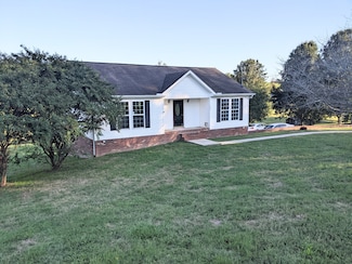 905 Franklin Rd, Charlotte, TN 37036