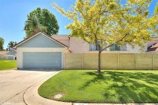 28 Dearborn Cir, Redlands, CA 92374