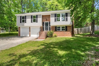 6839 Wagon Oak Rd, Charlotte, NC 28212