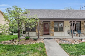 18901 Sunrise Dr, Belton, MO 64012