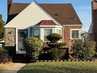 98 Locustwood Blvd, Elmont, NY 11003