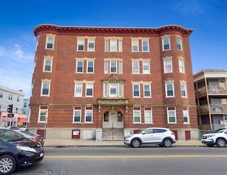 526 Western Ave Unit 8, Lynn, MA 01904