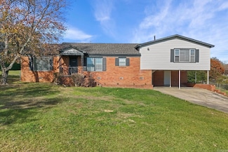 1210 W 52nd St, North Little Rock, AR 72118