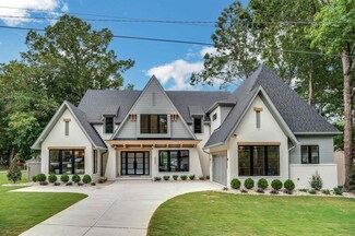 822 Pebblebrook Dr, Raleigh, NC 27609
